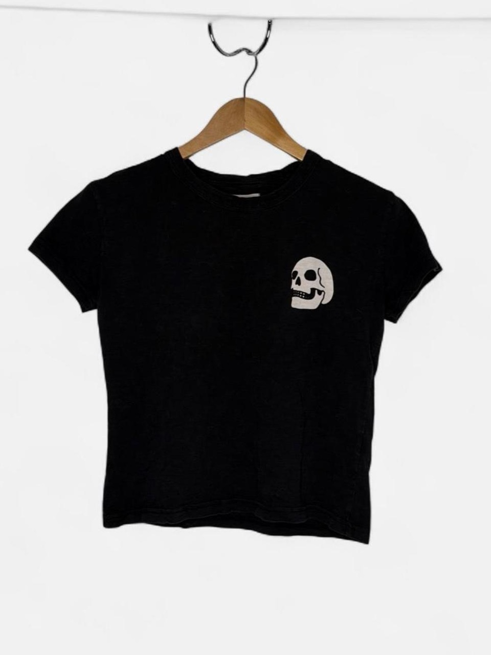 P&co live free shirt